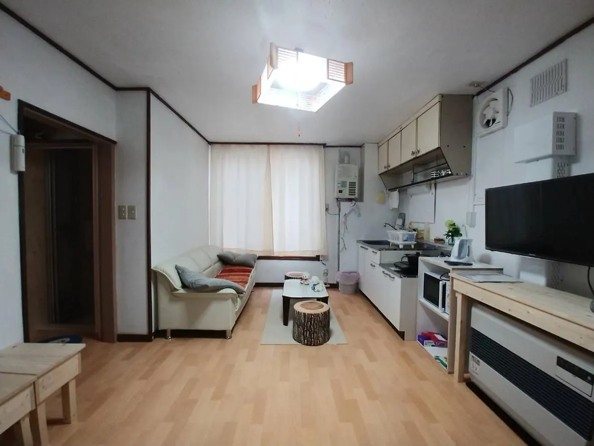 Gasthuis Happy Apartment Sapporo